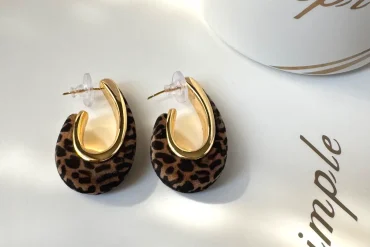 گوشواره پلنگی قهوه ای و طلایی گوشواره ترند