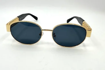 عینک UV برندchanel با فریم طلایی و شیشه مشکی